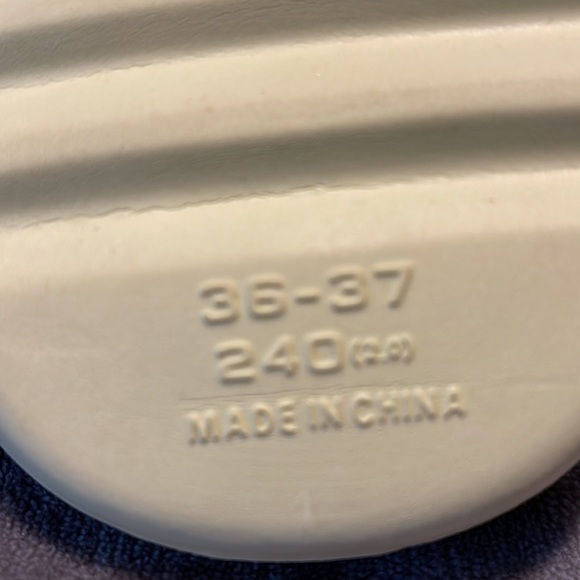 Cushion Slides! - Picture 5 of 5